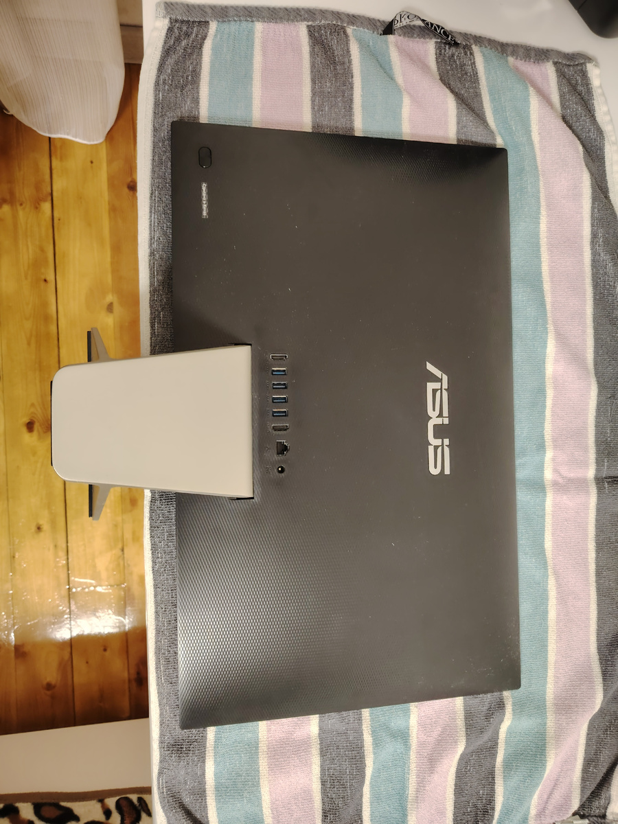 подопытный на столе