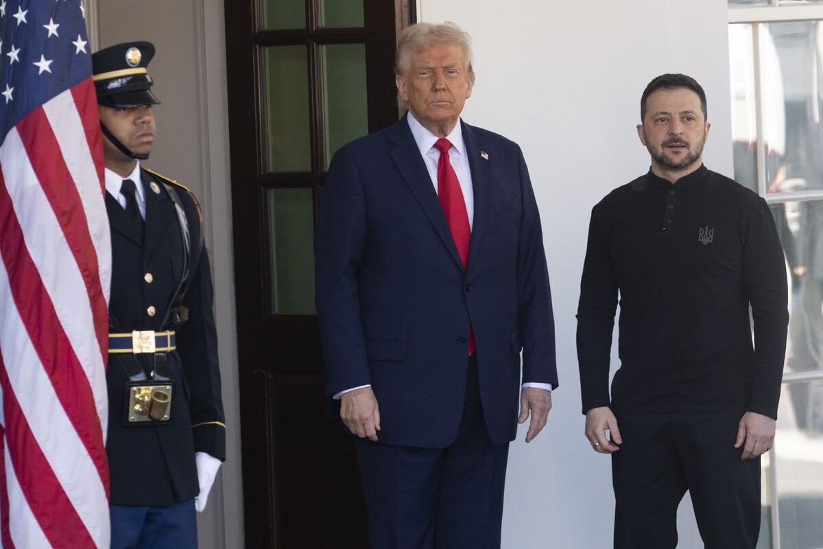    Дональд Трамп и Владимир Зеленский / Источник: © Chris Kleponis — CNP/Global Look Press