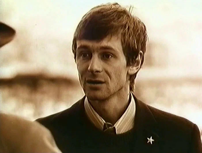 Пролистните изображение, чтобы увидеть следующий кадр из фильма «Посредник» (1990)