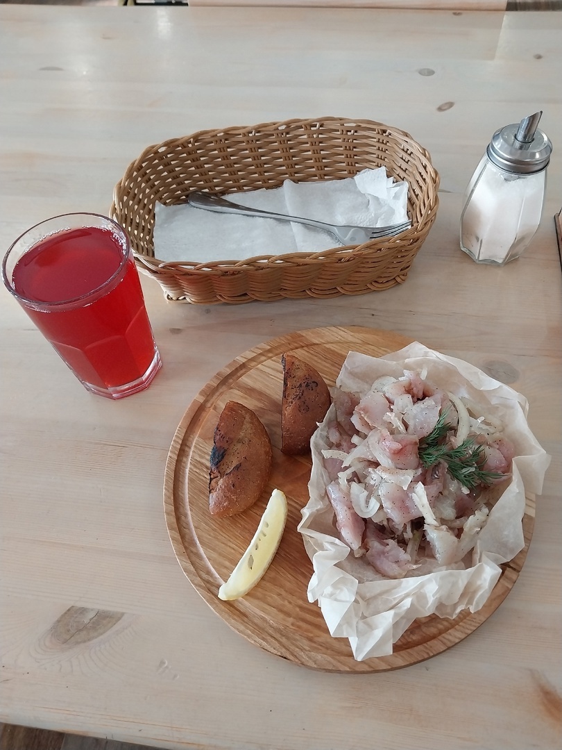 сама автор канала развлекала себя сагудаем с морсом; листать