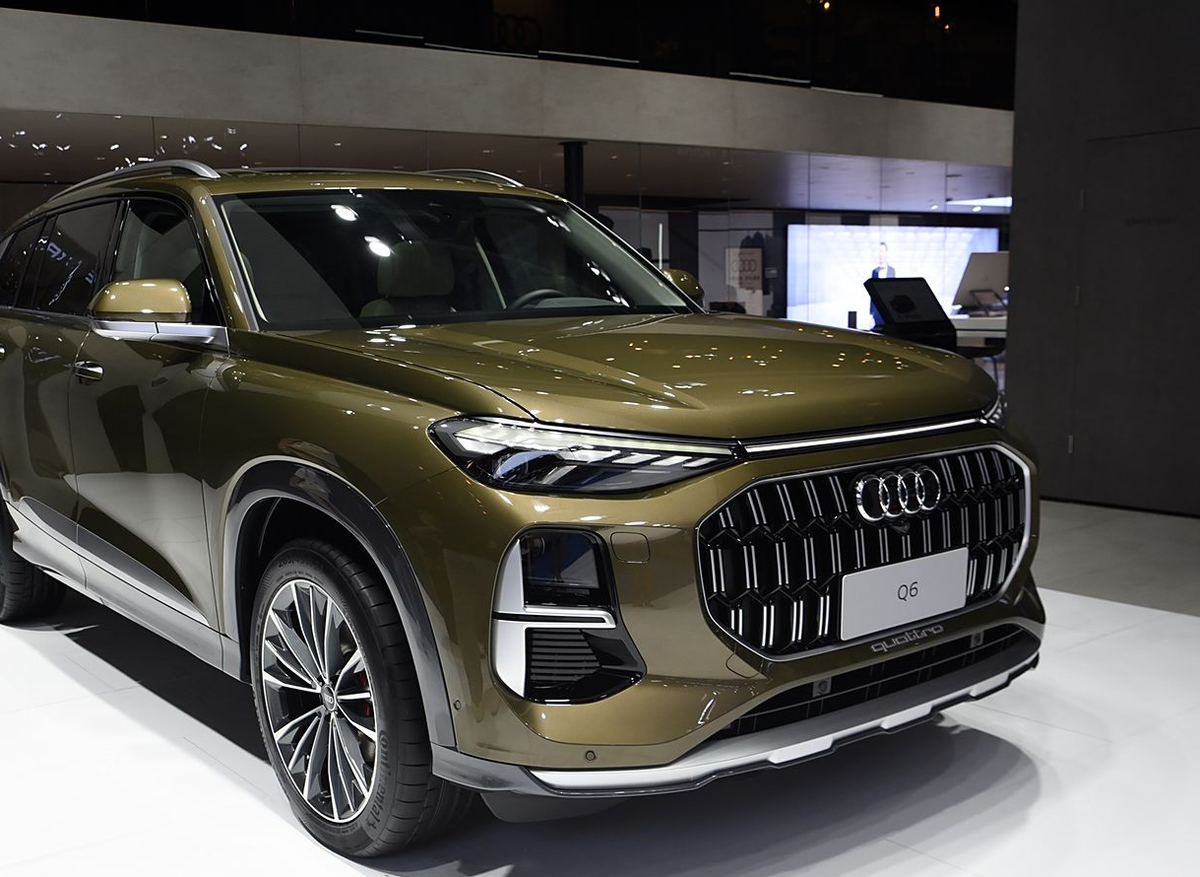 Audi Q6
