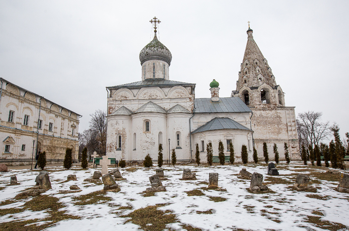 Троице-Данилов монастырь, Троицкий собор и колокольня. Переславль-Залесский. Ярославская область. Фото автора статьи 