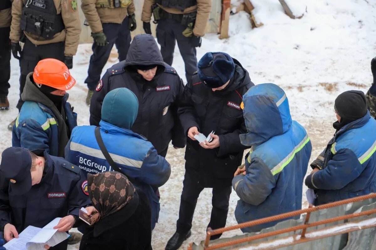    76 нарушений миграционного законодательства выявили в Псковской области