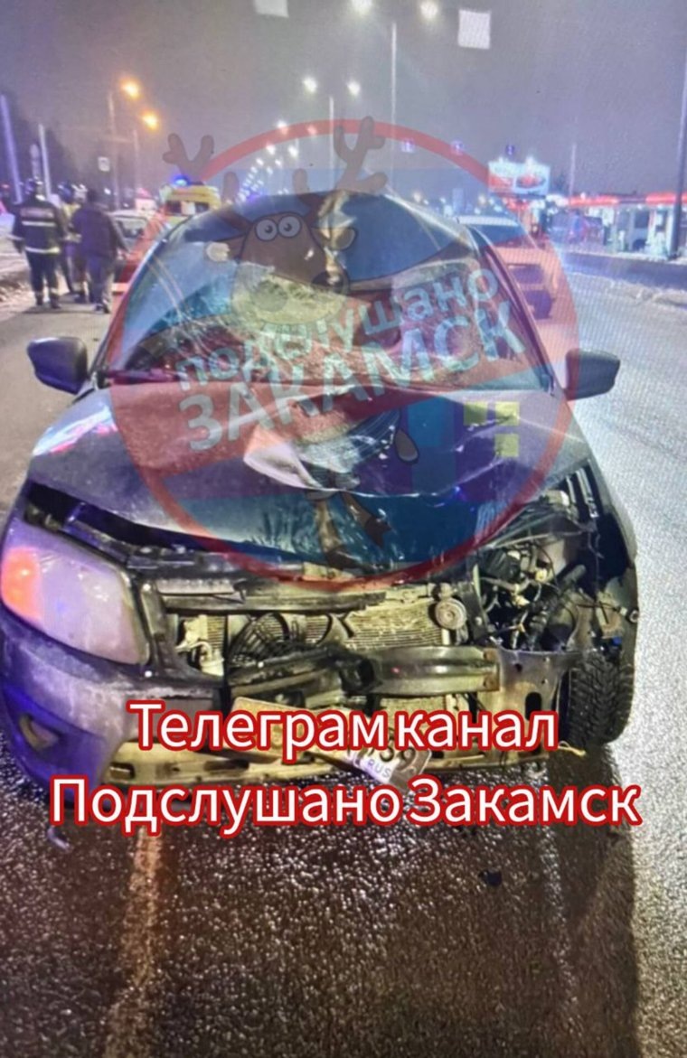 ДТП произошло вечером 1 марта
Фото: Подслушано Закамск/telegram https://t.me/podslushanozkm/1756