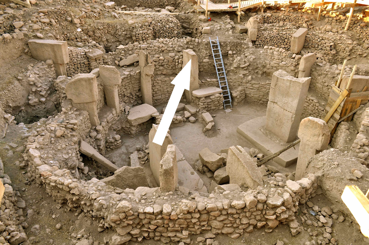    Загадочные символы древнего склепа в Турции