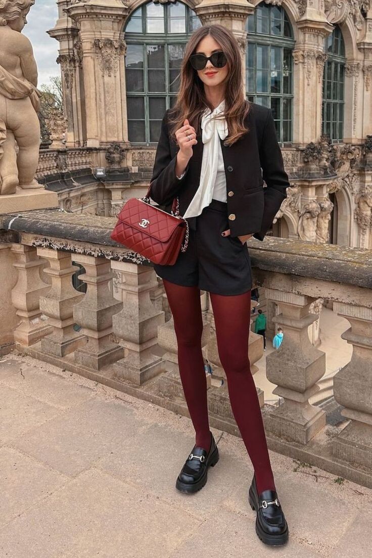 Шорты с колготками весна-лето 2025