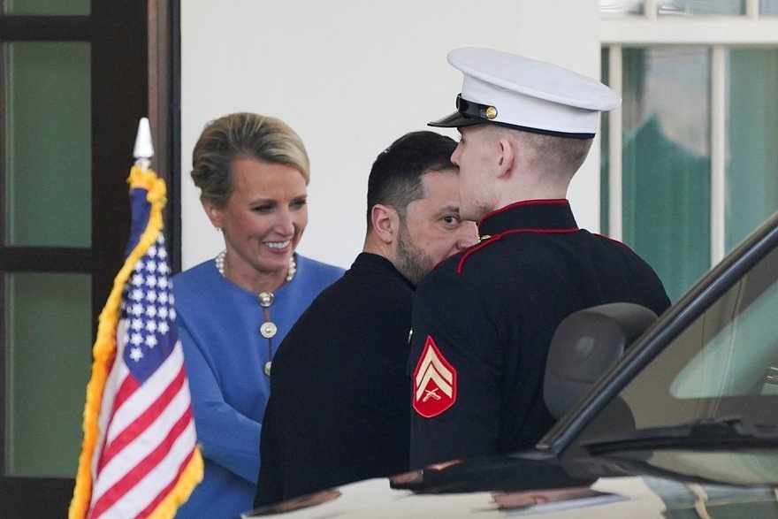 Зеленский покидает Белый дом. Фото из открытых источников.