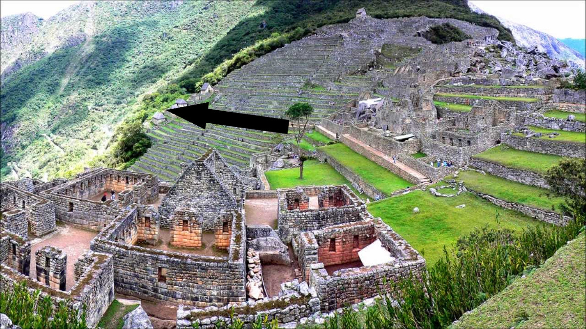    Тайны древнего храма и театра в Перу