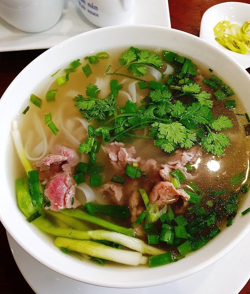 Фо Бо: Вьетнамский Суп с Говядиной и Лапшой