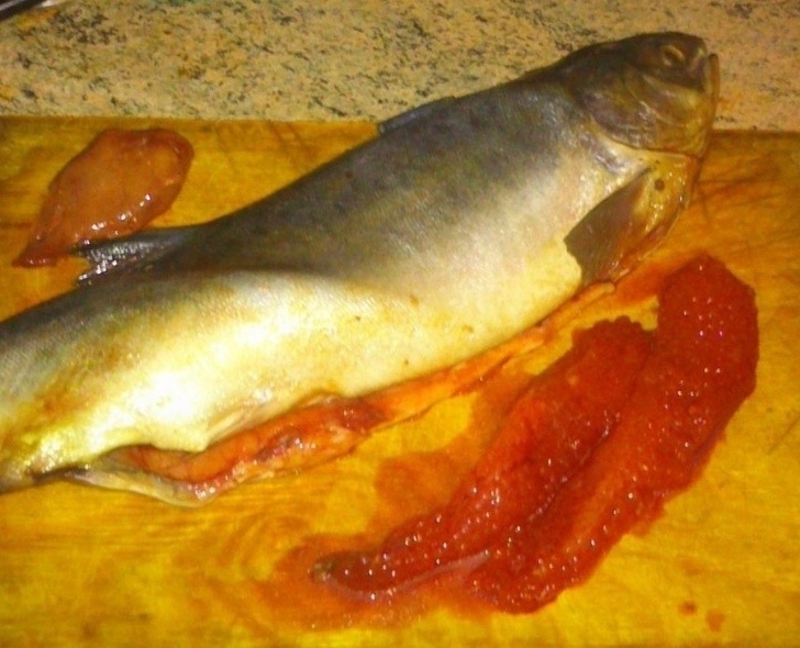 В семге попалась икра