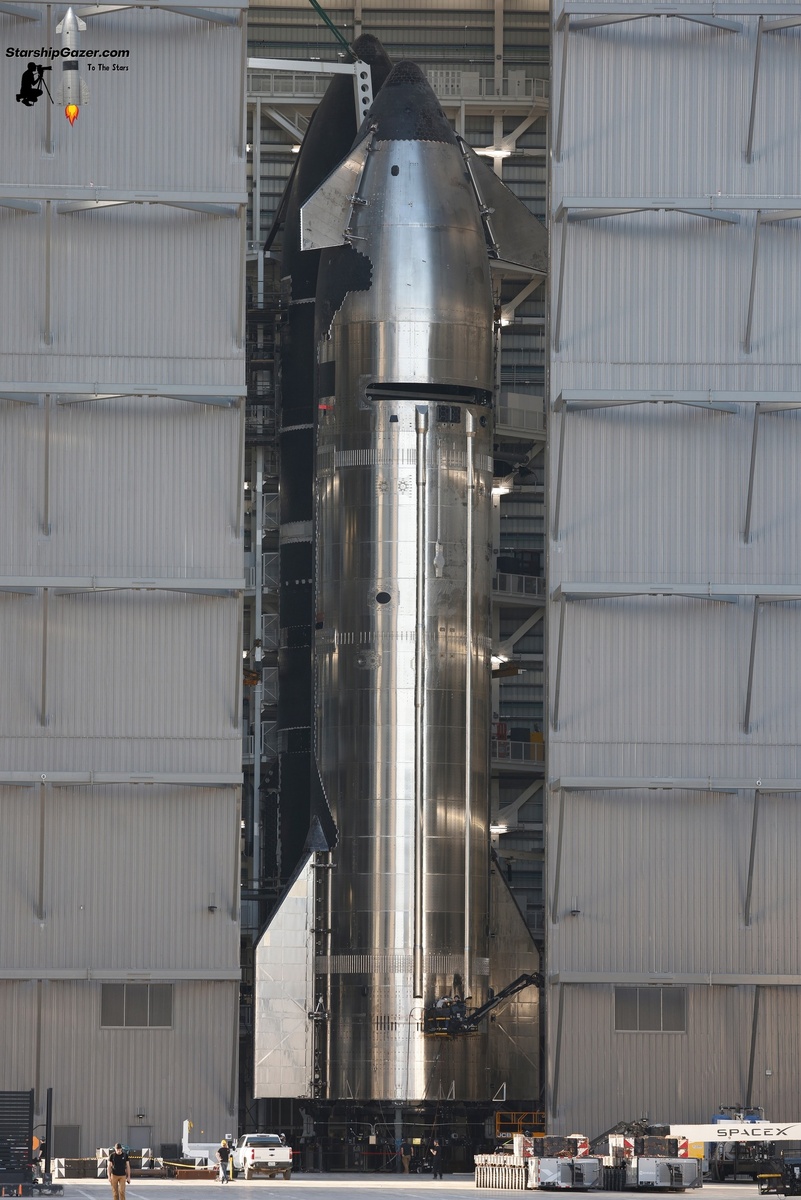 S34. StarshipGaxer.com (c)