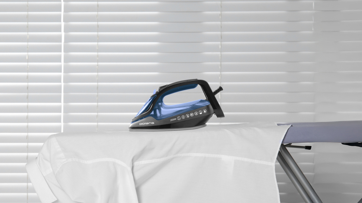 Утюг Polaris PIR 2802AK 3m Smart Temp