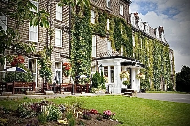 Отель в Харрогейте