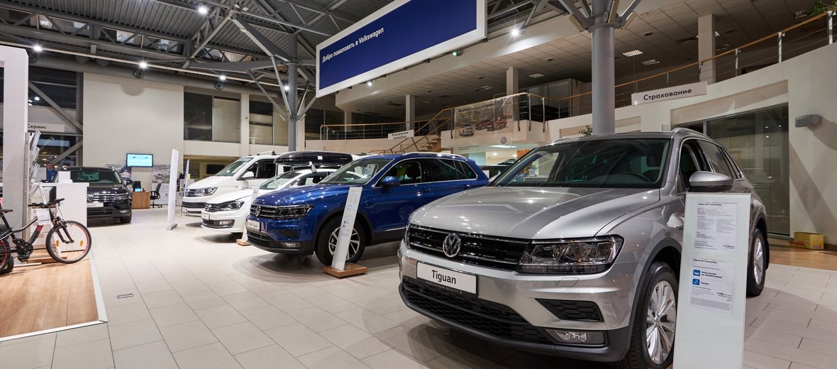 Фото заимствовано - https://folksvagen-tsentr-pulkovo.obiz.ru/service/zamena_lobovogo_stekla-volkswagen/