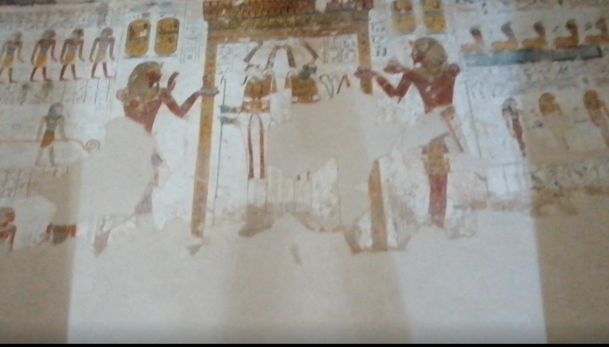 Фрагмент росписи в коридоре, ведущем в гробницу