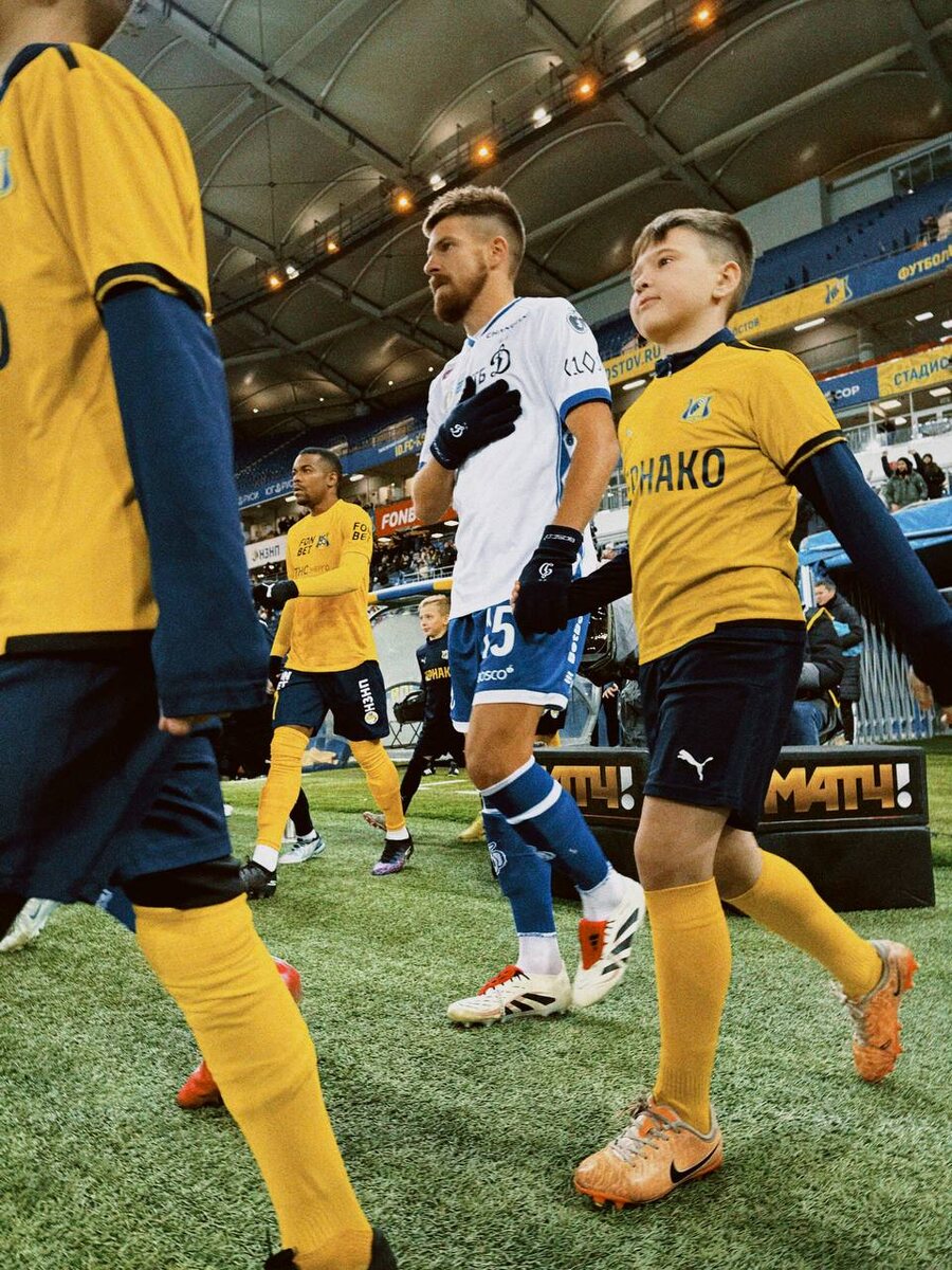 Глебов дебютировал за "Динамо" в матче против родного "Ростова". Фото тг-канал "Динамо"
