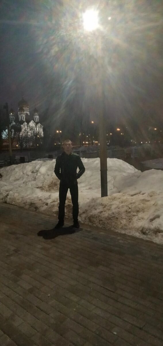 Молодой, но ещё так много было у этого засранца впереди 