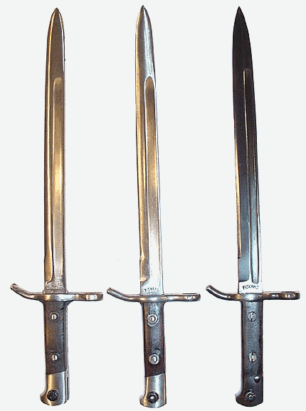 Шты-ножи к финским винтовкам слева направо: m/27, m/29 и m/35