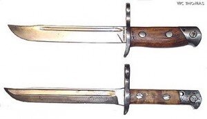 Штыки М/39 (сверху) и М/42 (снизу)