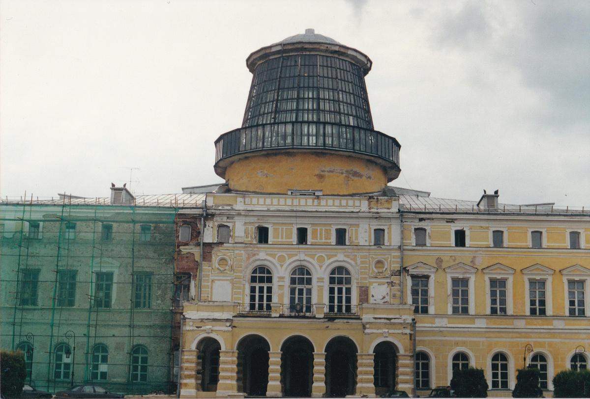 Главный дом с бельведером.