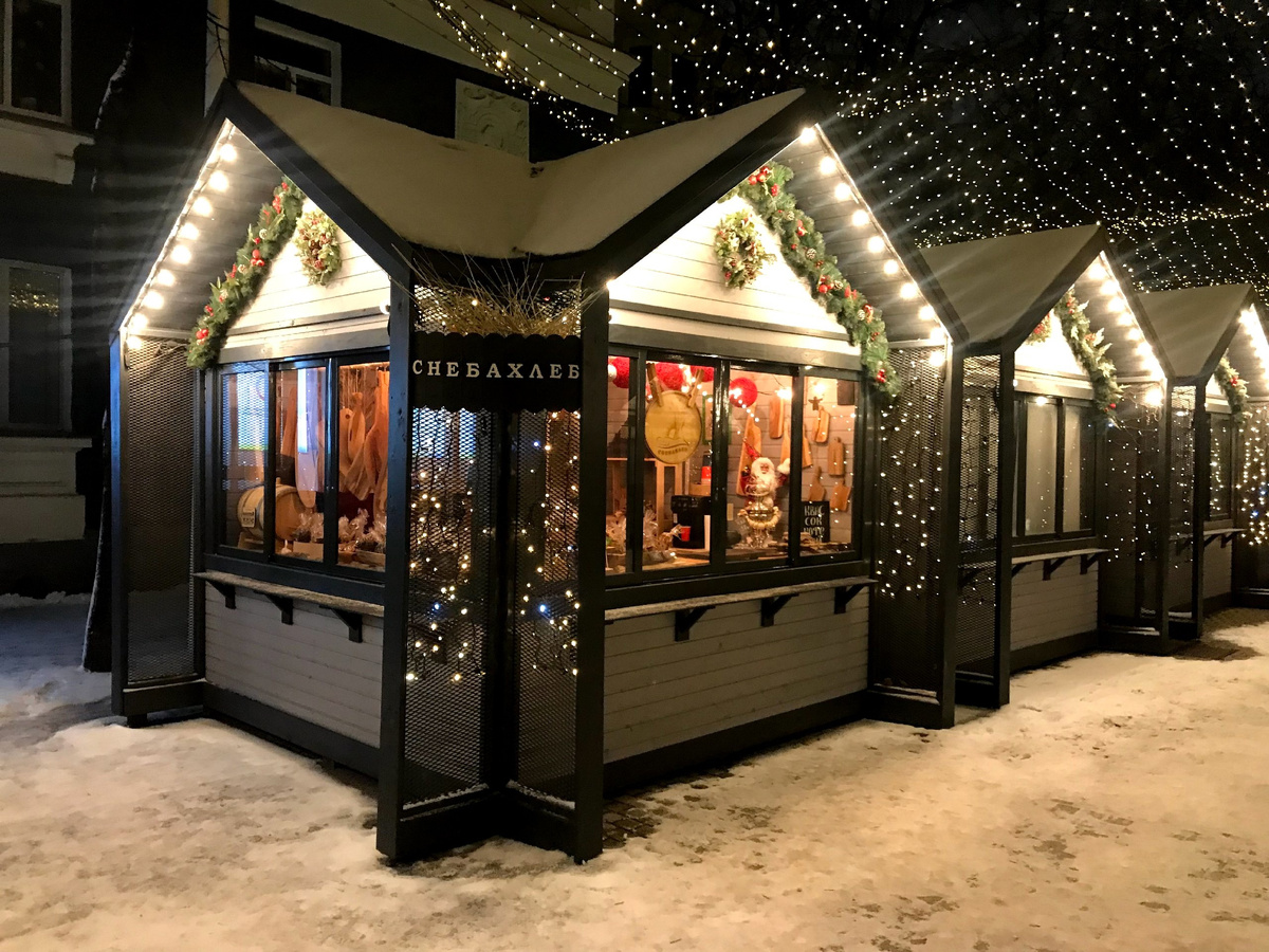 Ярмарка на улице Пушкина в Пскове. Фото со страницы «СНЕБАХЛЕБ» в соцсети «ВКонтакте»