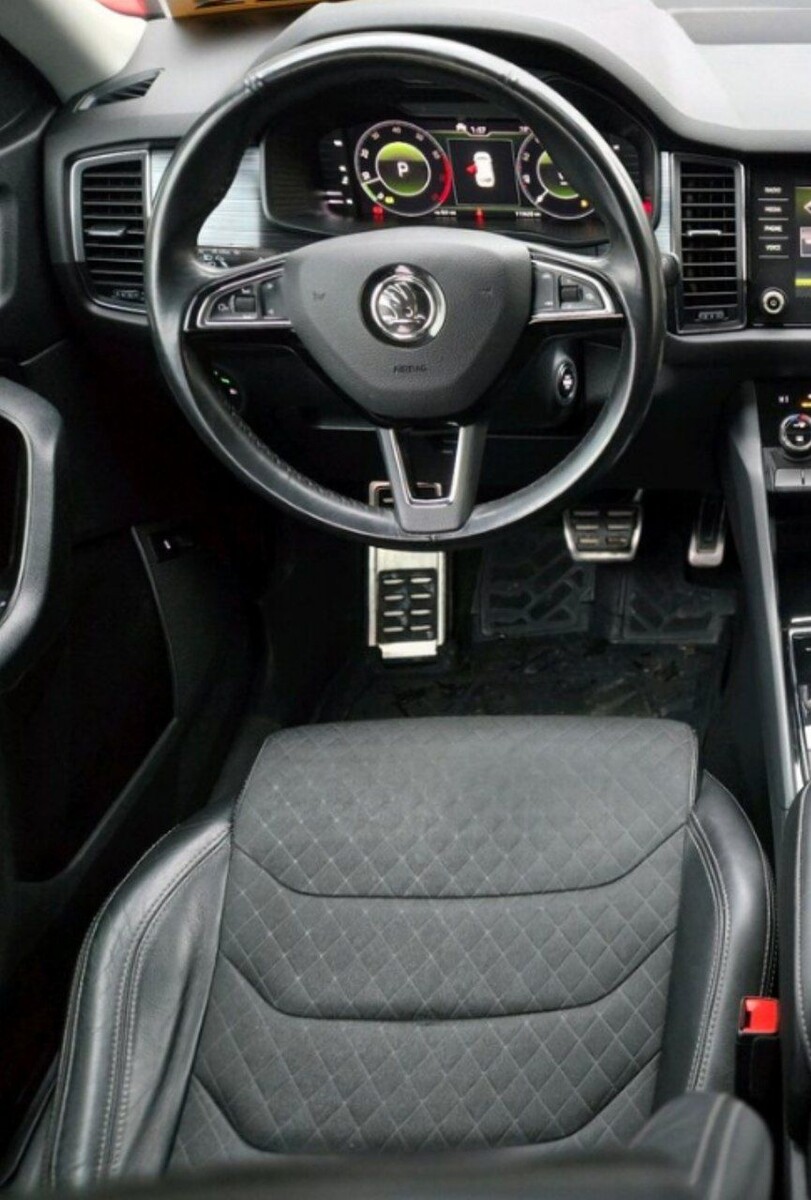 Сиденье и руль под вопросом 