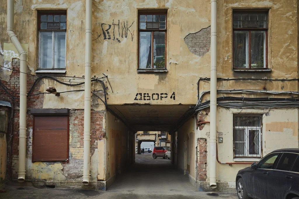 Квартира, в которую мы сегодня заглянем, находится в старом фонде Санкт-Петербурга