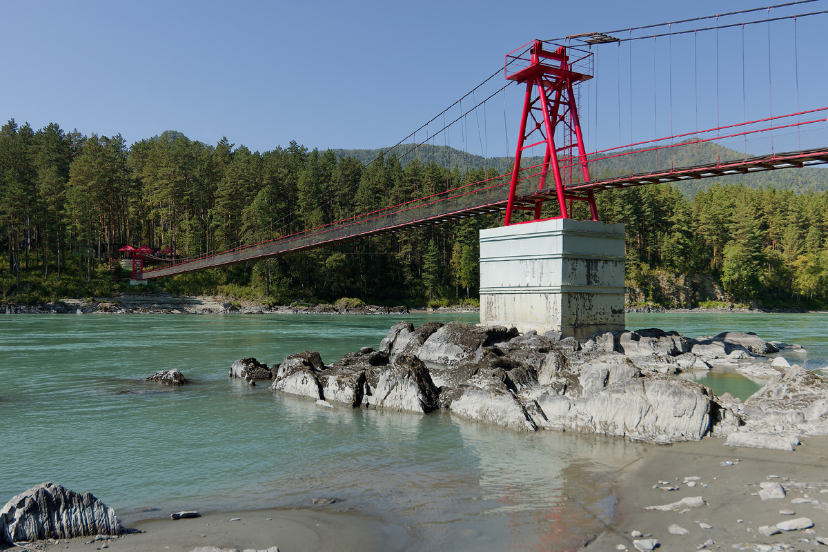 Вид на мост.