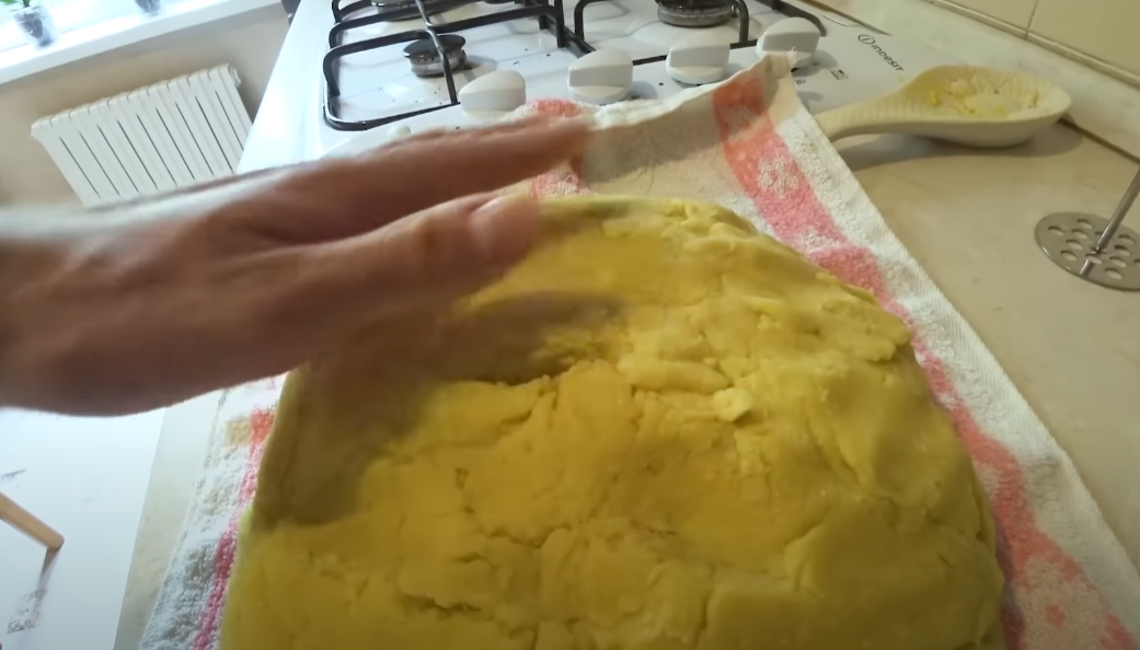 Готовая прикормка на карася, леща и карпа