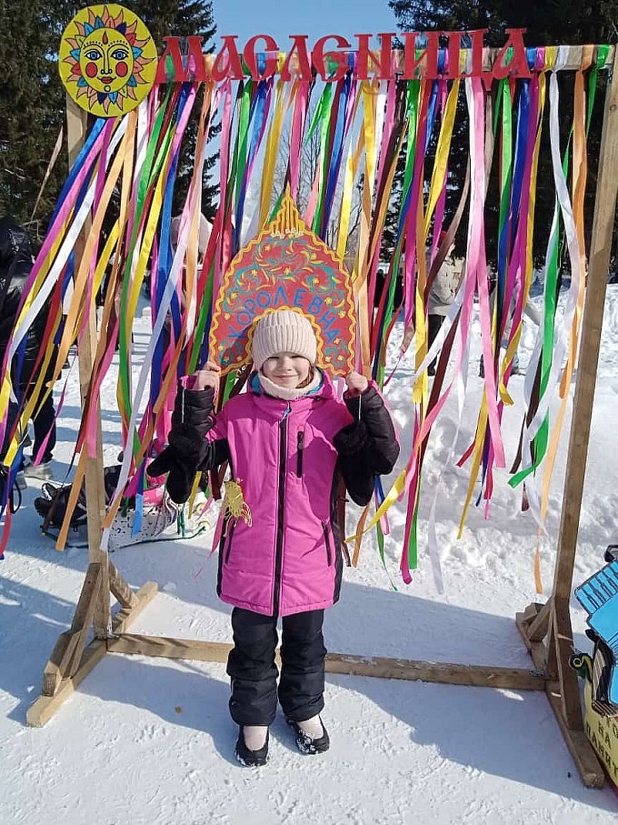 Девочка в кокошнике