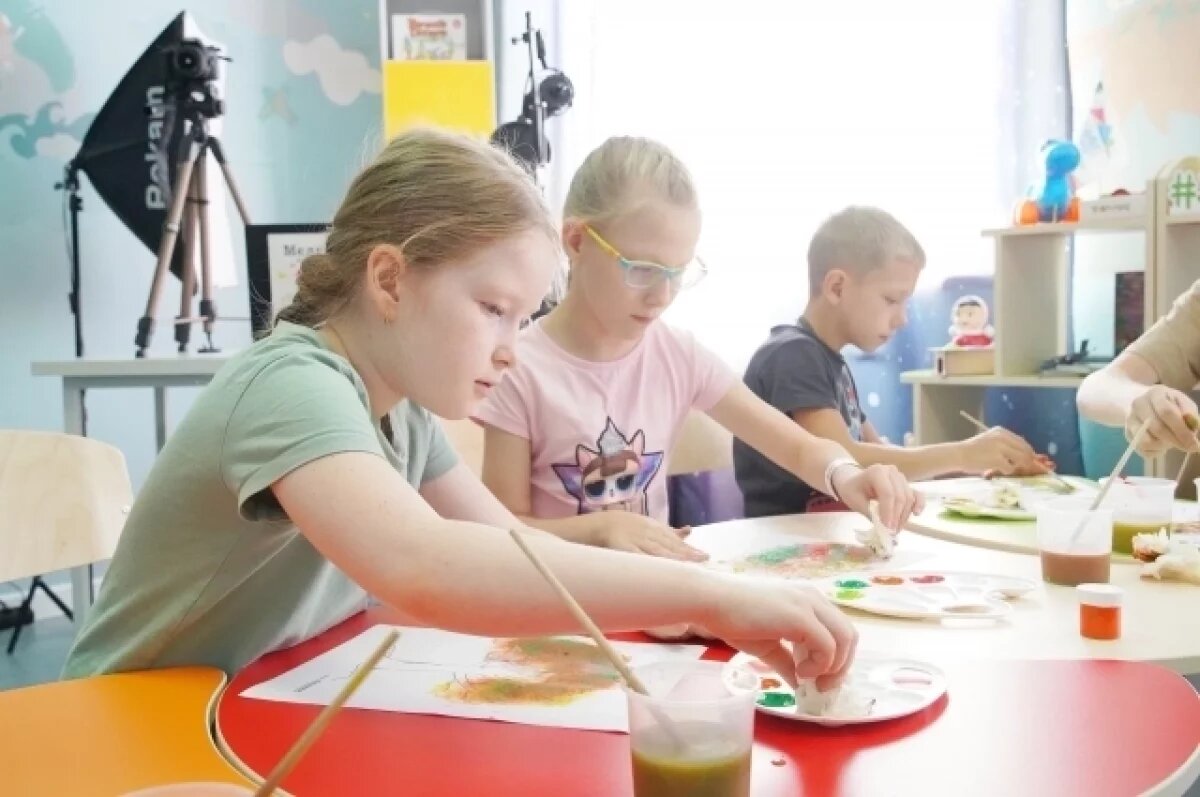    Педагог Витютнева раскрыла, как больные дети учатся в госпитальных школах