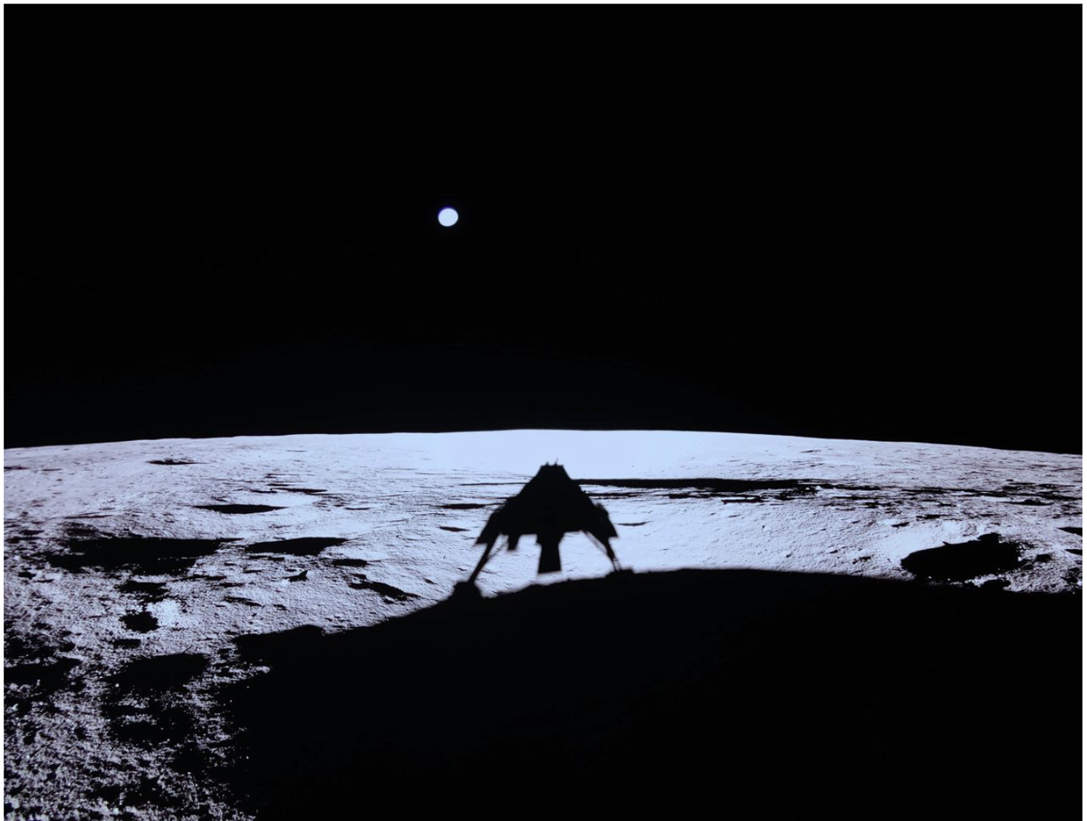 Поверхность Луны на этом изображении была запечатлена аппаратом Blue Ghost после его посадки Источник: https://edition.cnn.com/science/live-news/moon-landing-blue-ghost-03-02-25/index.html