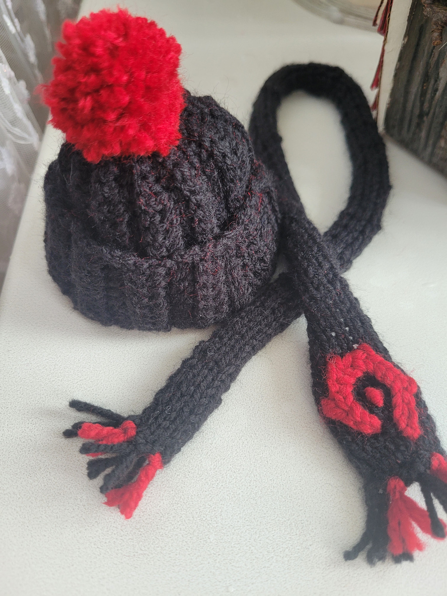 Шапочка и шарфик для игрушки