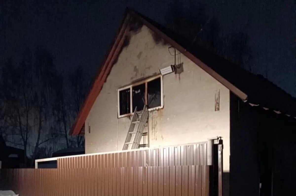    Мужчина и женщина погибли при пожаре на даче в Перми
