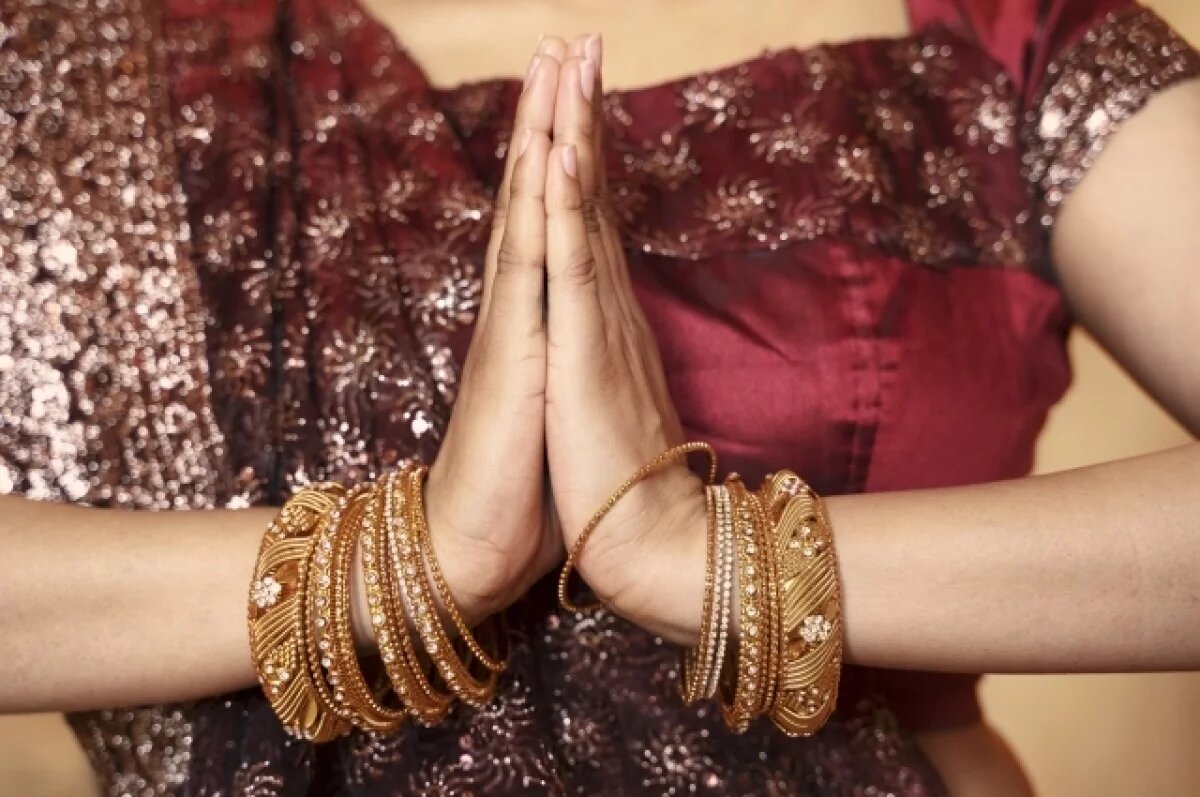    В Салехарде представители землячеств отметили буддийский Новый год