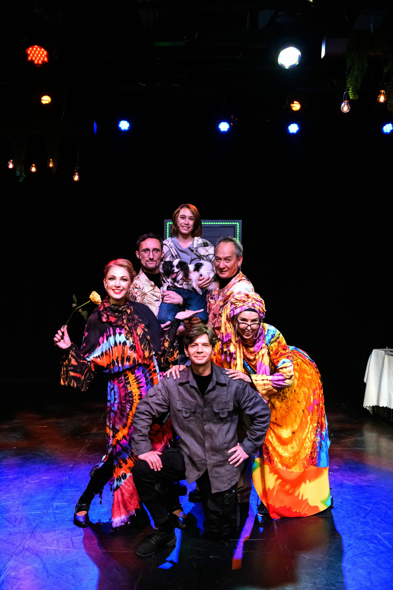 Фотография взята с сайта Театра На Басманной.