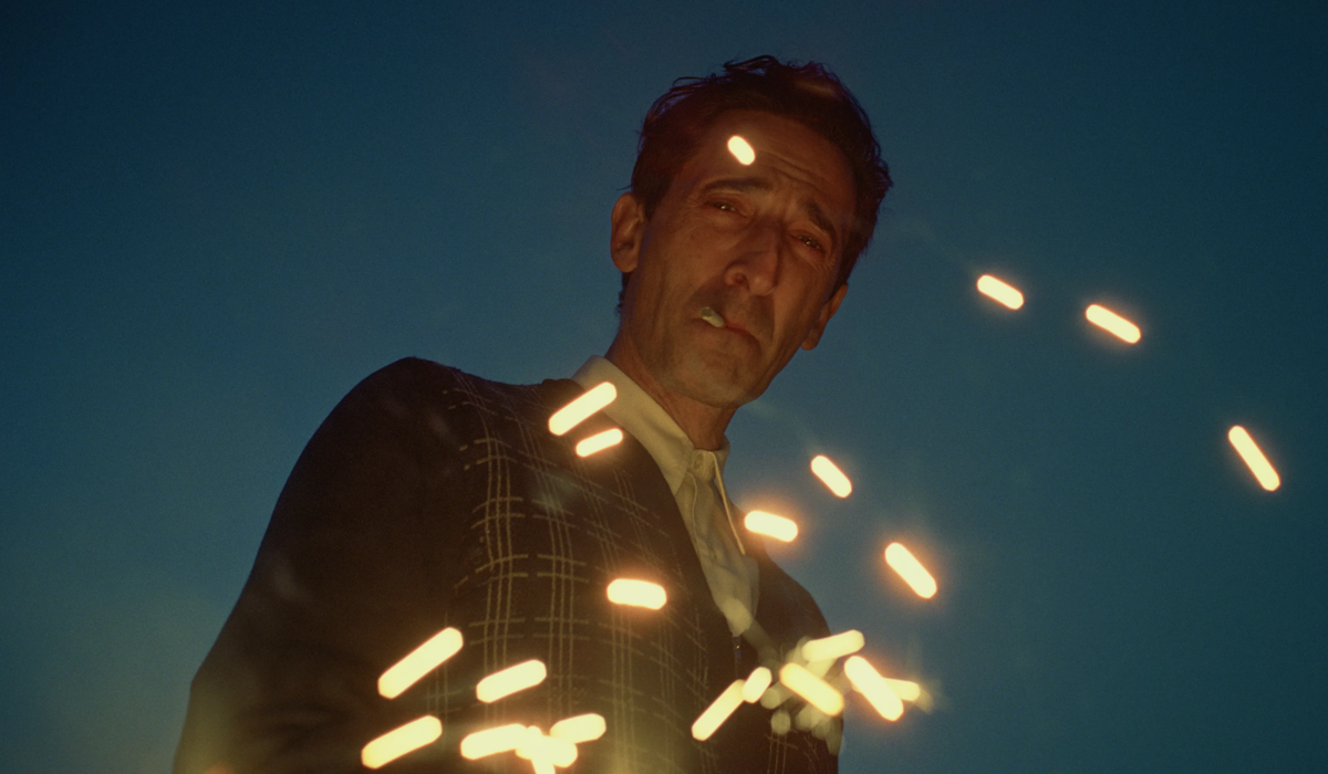 Иногда кажется, что «Бруталист» снят на недорогую цифровую камеру