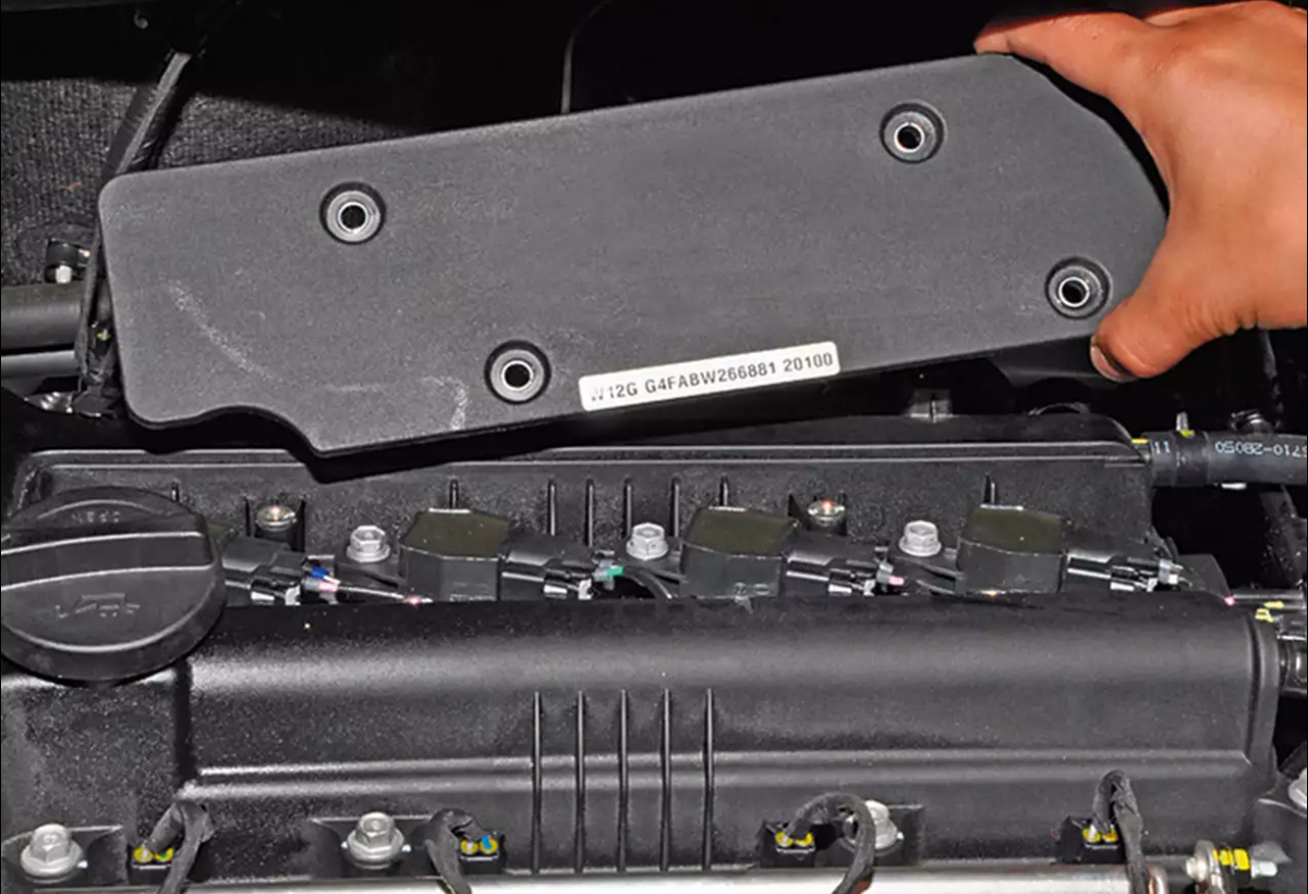 Снимаем крышку.