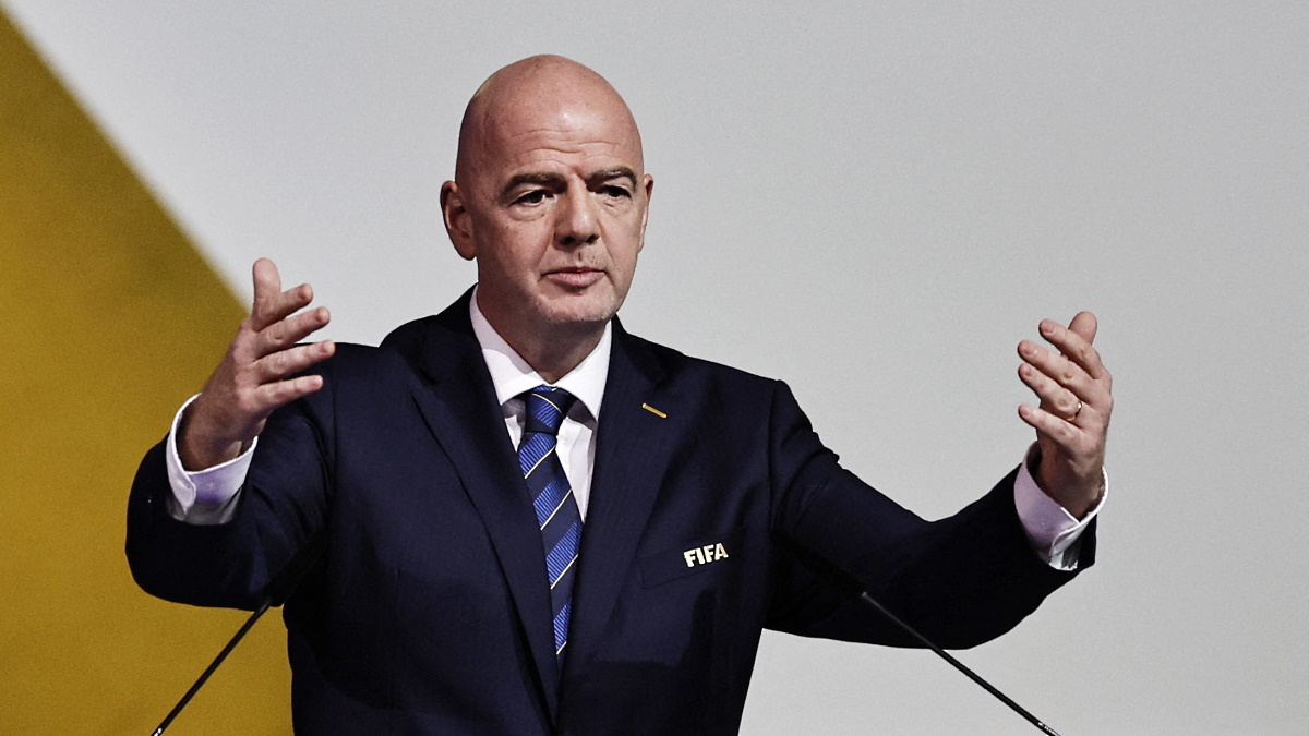    Президент ФИФА Джанни Инфантино на конгрессе в Дохе. Фото: REUTERS