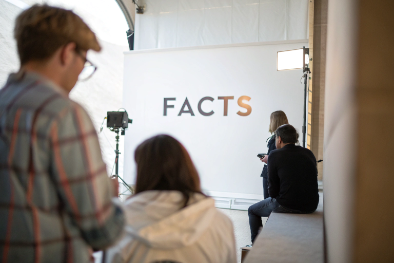 канал "Факты"