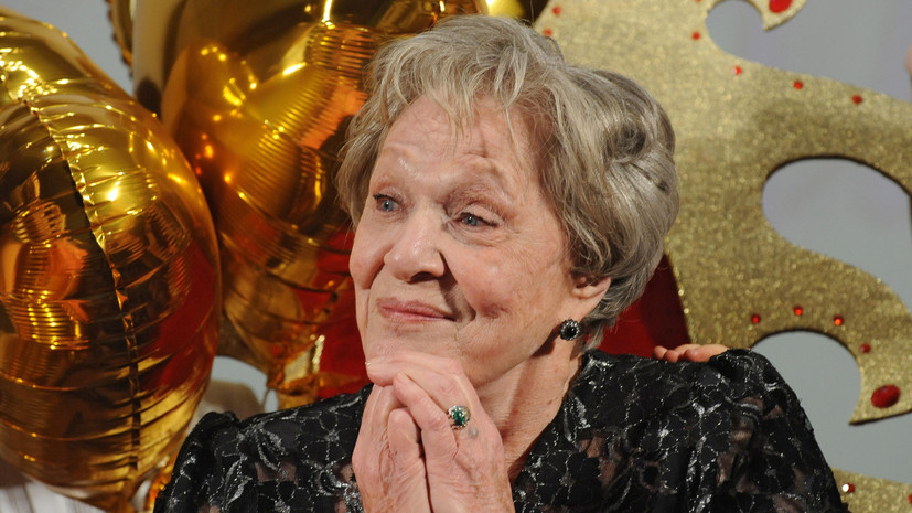     «Актёр должен играть любые роли — и положительные, и отрицательные. В этом его профессия», — говорила Римма Маркова РИА Новости