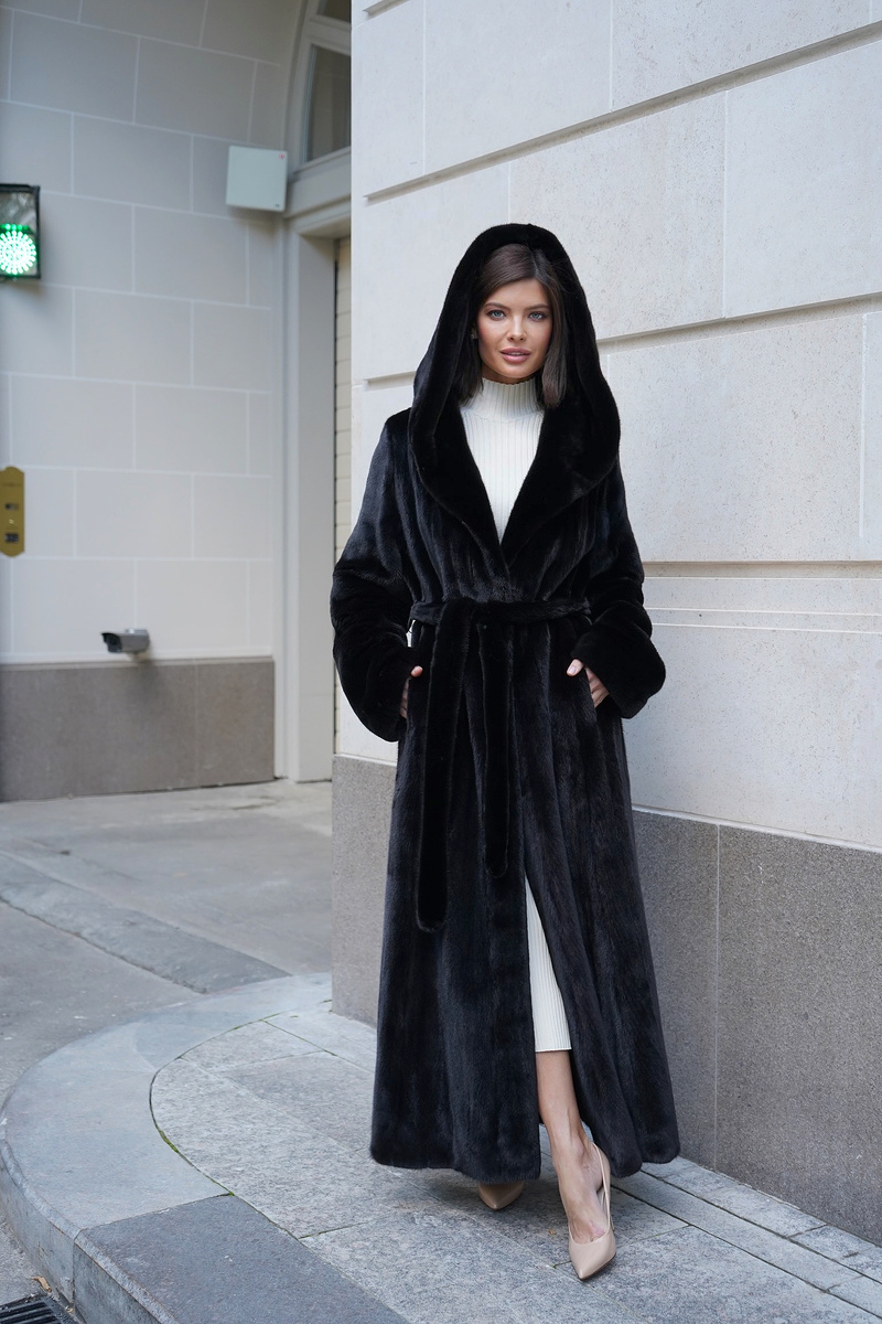 Шуба Блекглама с капюшоном 