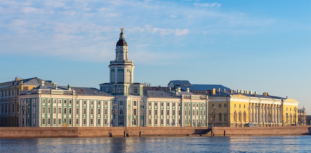 Кунсткамера — первый музей РоссииВсё о детище Петра I в Санкт‑Петербурге. фото взято с сайта experience.tripster.ru