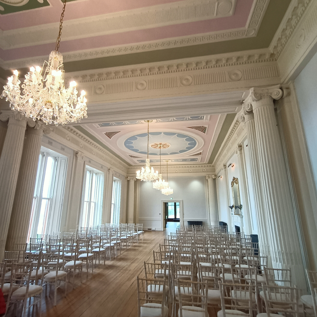 Бальный зал. Остров Левис. Замок Lews. Шотландия. Фото автора 