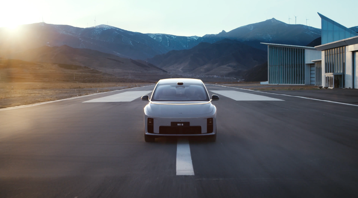 Кадры из проморолика Li i8