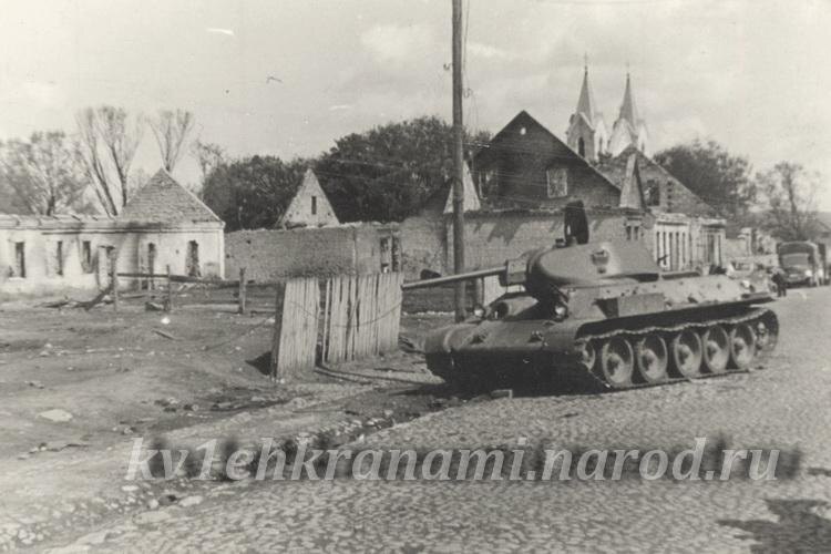 Танк Т-34 выпуска мая - июня 1941 года из 6-го мехкорпуса (коллекция автора)