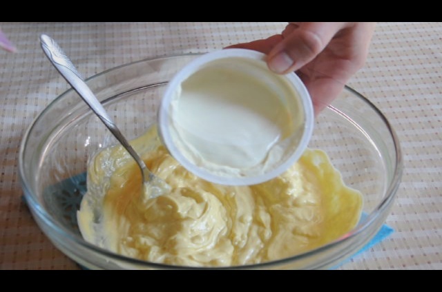 Маргарин 200 гр Сливочное масло 100 гр Сметана 200 гр