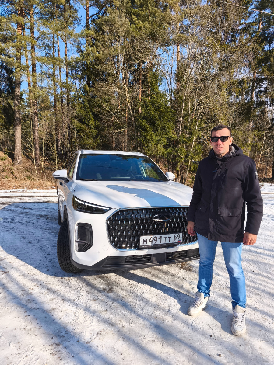 Тестируем Chery Tiggo 9