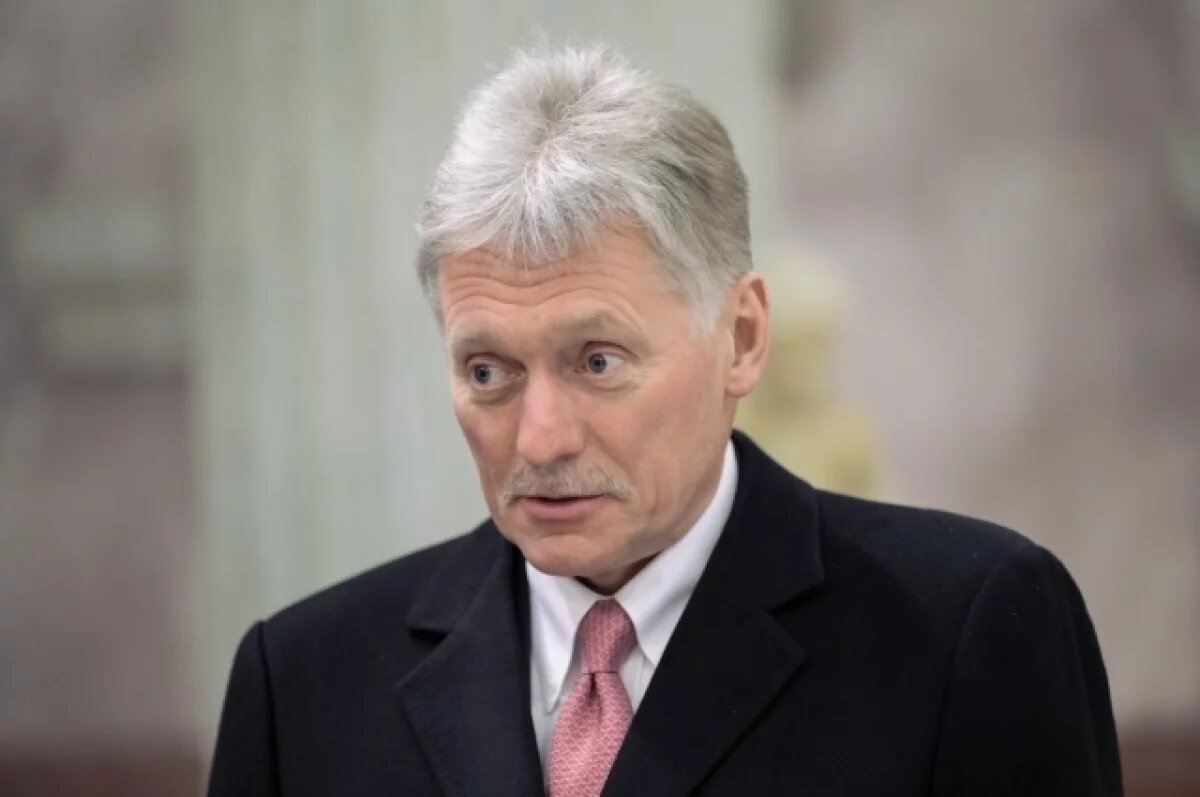    Песков ответил на слова Стармера о мирном плане Европы по Украине