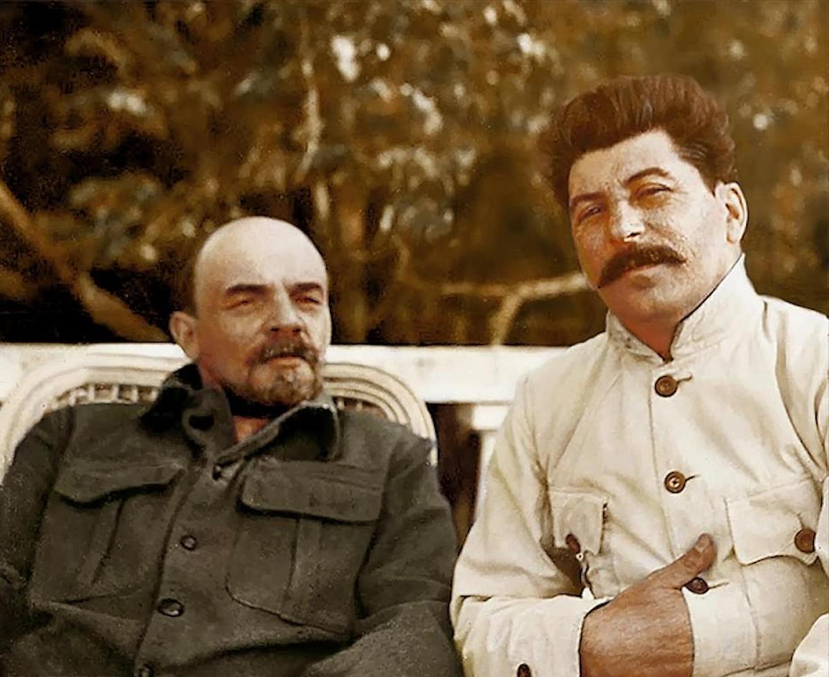 Ленин и Сталин. Два главных «вождя», в честь которых на землях СССР было названо самое большое количество городов и прочих объектов